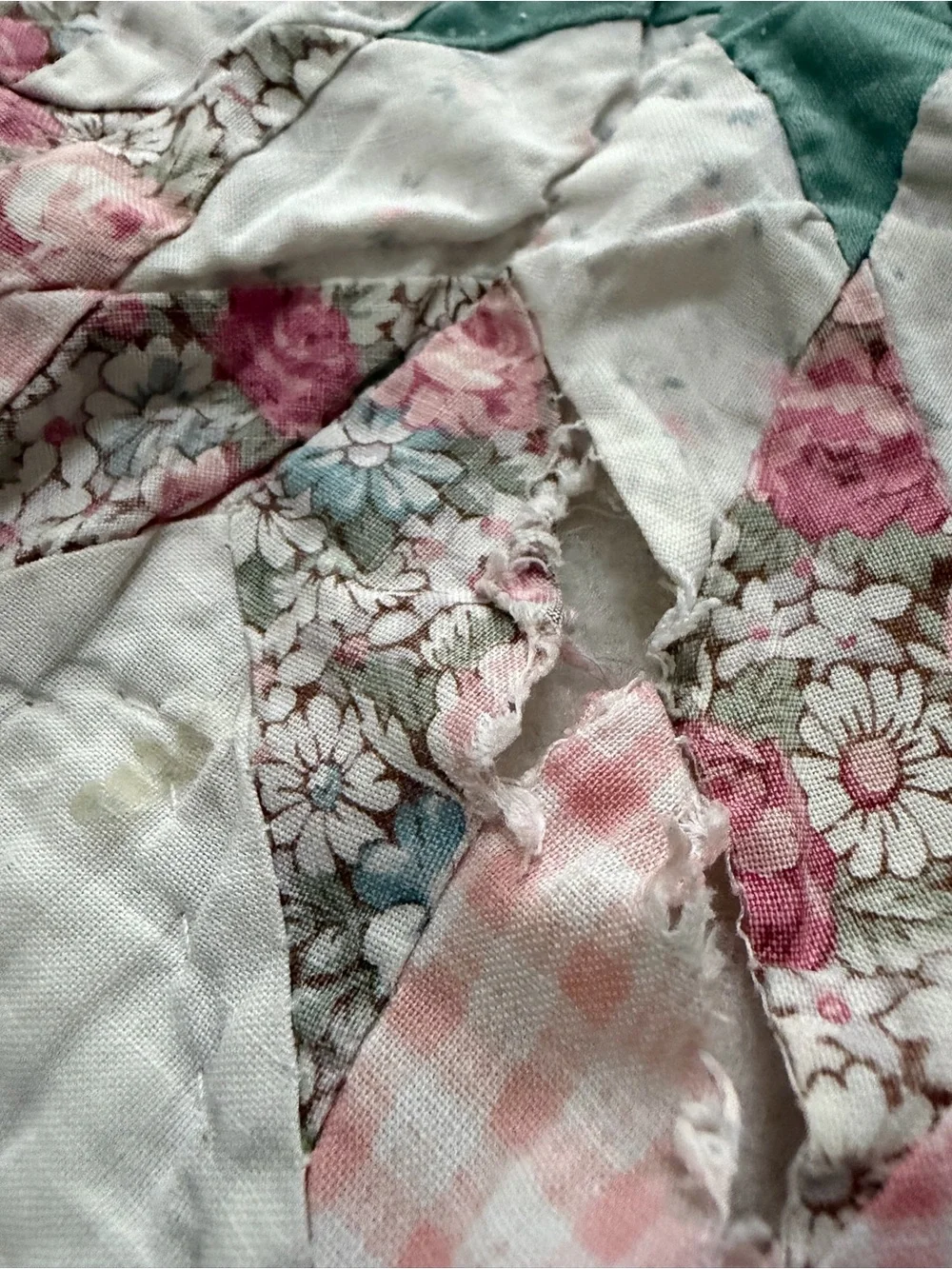 Handmade Floral Star Patchwork Quilt in Pink and light green